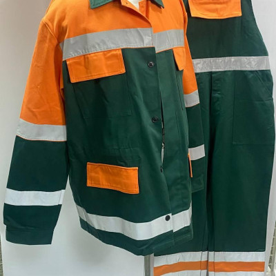 Костюм робочий ДОРОЖНИКА, (куртка+напівком) тканина 100 хб, костюм зі світловідбиваючими стрічками 52-54 рост5-6
