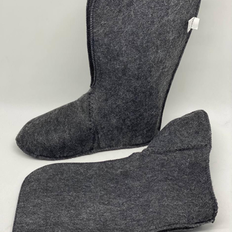 Утеплювач у чобіт — повстяна панчоха