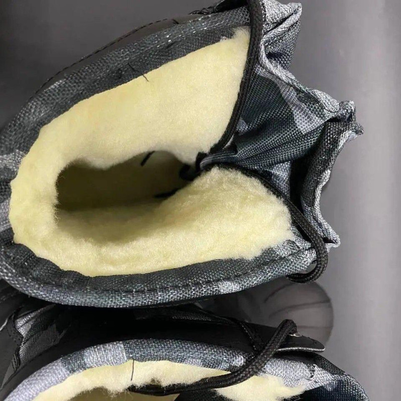 Чоботи зимові чоловічі на хутрі 