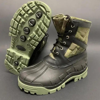 Чоботи зимові чоловічі на хутрі 