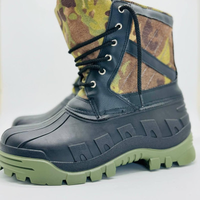 Чоботи зимові чоловічі на хутрі 