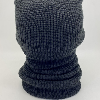 Шапка балаклава, в'язана з отвором