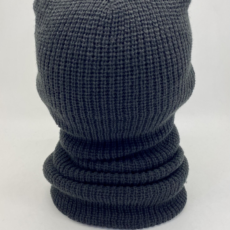 Шапка балаклава, в'язана з отвором