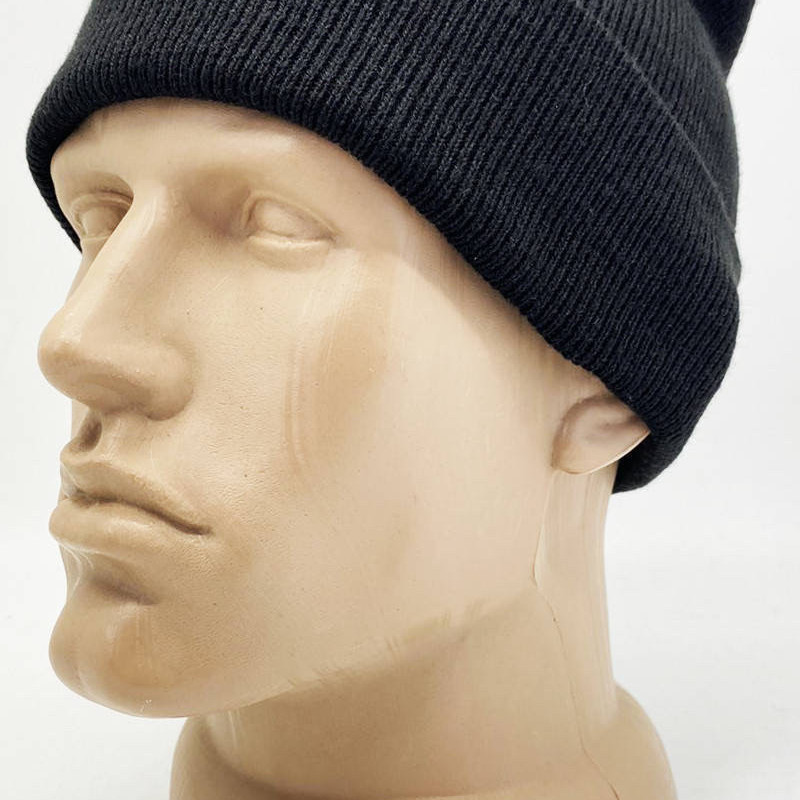 Шапка зимова з підворотом, колір чорний, кашка чорна, шапка робоча з закотом, шапка охороною