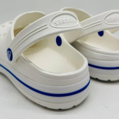 Крокси жіночі білі з синей полосою PROGRESS , кроксы белые женские