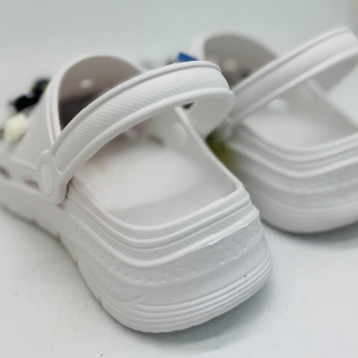 Крокси жіночі DAGO, колір білий з джибіцами, крокси пінка ЕВА крокси жіночі білі