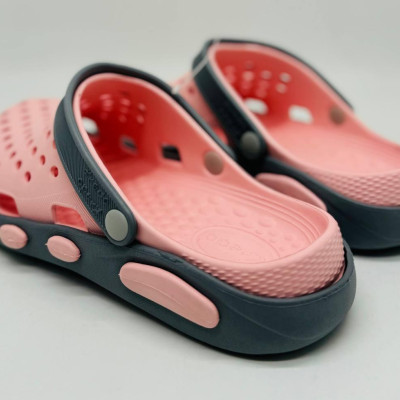 Кроксы жіночі рожеві сланцы KREDO пінк-чорні, сабо жіночі, кроксы женские розовые