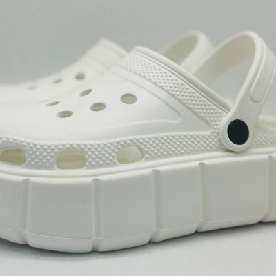 Крокси жіночі на платшорме білі PROGRESS , кроксы белые женские на платформе