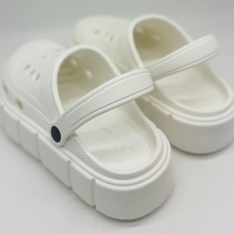 Крокси жіночі на платшорме білі PROGRESS , кроксы белые женские на платформе